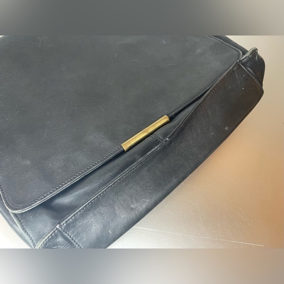 Vintage Nine West Black Distressed Leather Messenger Work Bag Purse - Picture 5 of 10